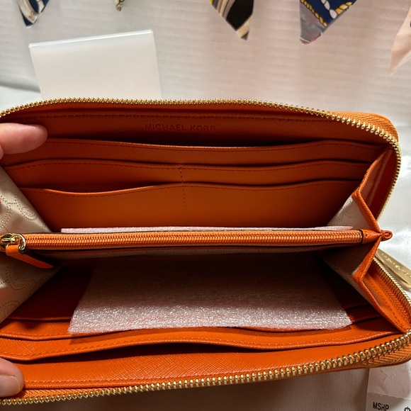 NWT Michael Kors Tangerine Orange Hamilton Ostrich Leather Accordion Wallet - Picture 12 of 15